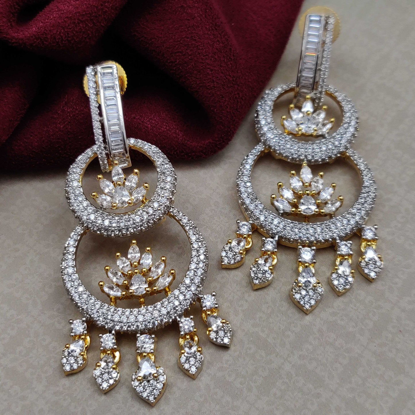 ELEGANT AD EARRINGS