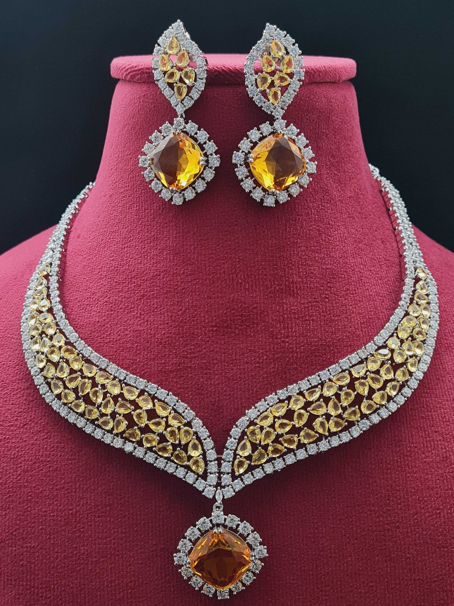 GORGEOUS CZ NECKLACE