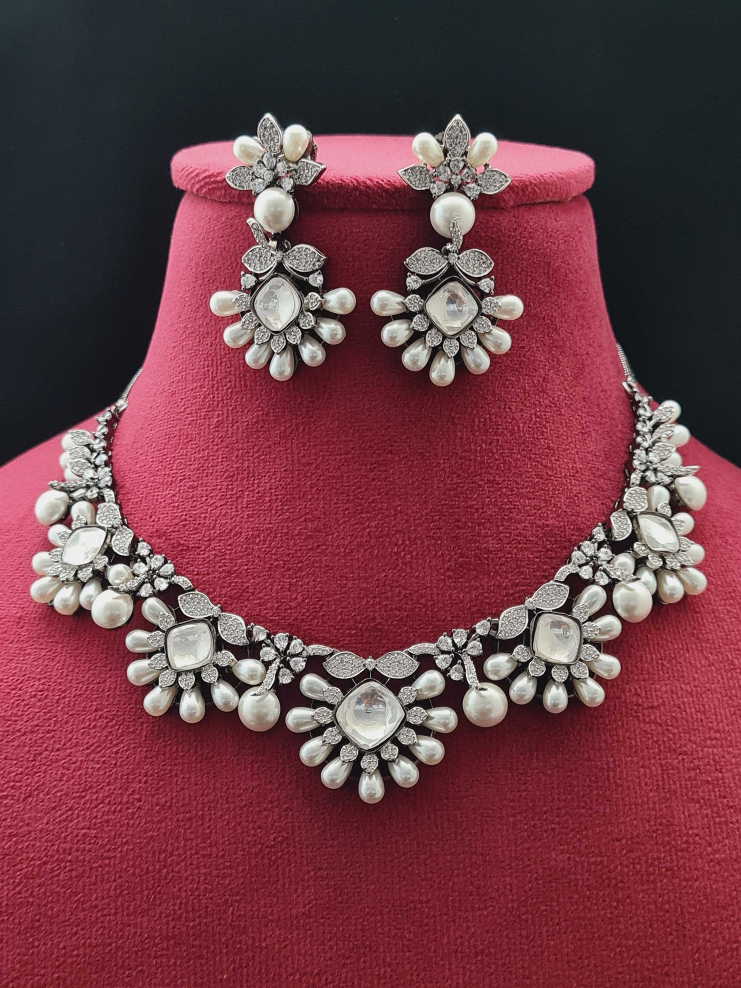 AD KUNDAN FUSION PEARL NECKLACE