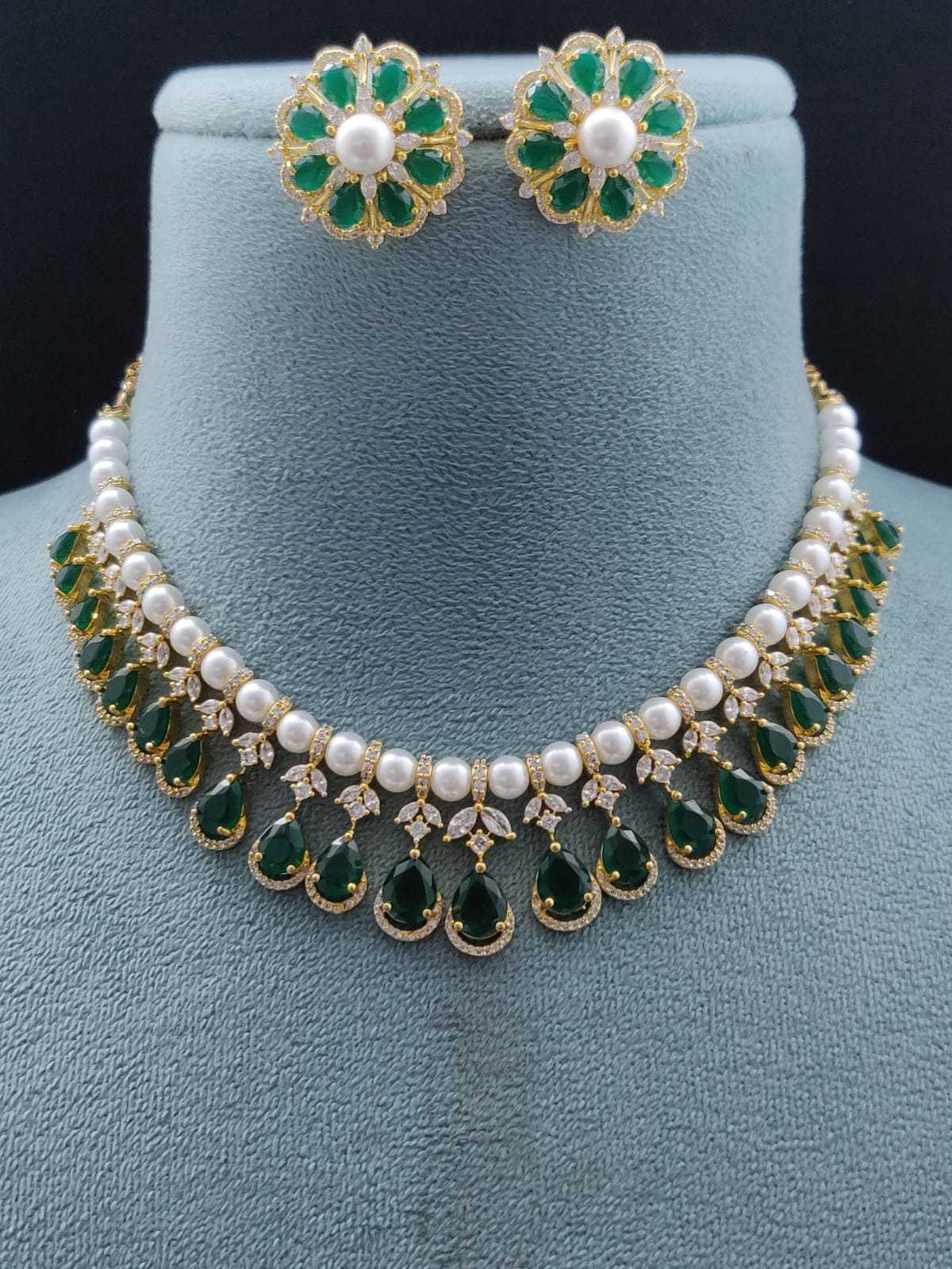 PEARL ELEGANT CZ NECKLACE