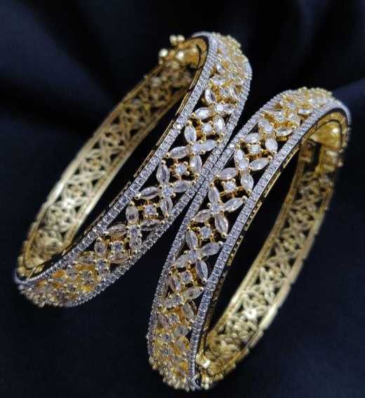 TWINKLING CZ 2PC BANGLES