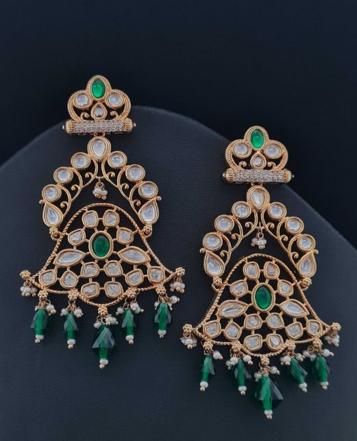 DANGLING KUNDAN EARRINGS