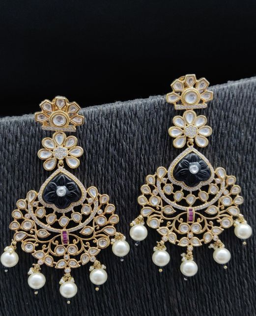 STYLISH KUNDAN EARRINGS