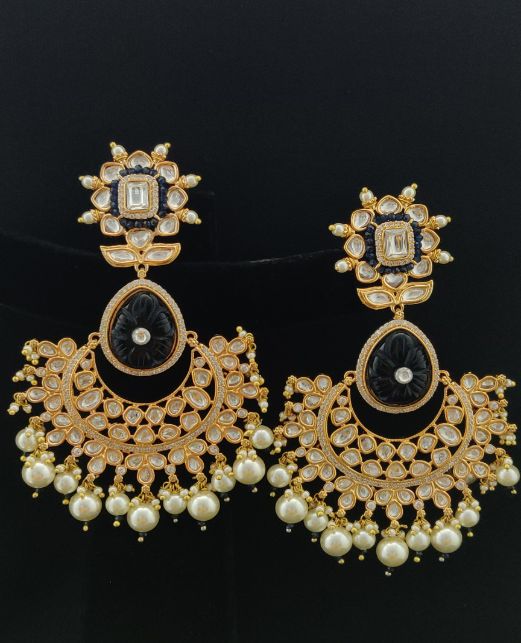 GRACEFUL KUNDAN EARRINGS