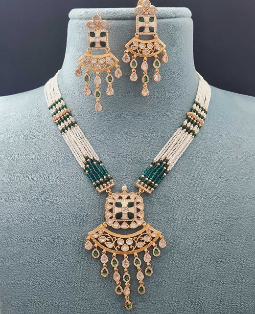 GLORIOUS KUNDAN MALA PENDENT SET