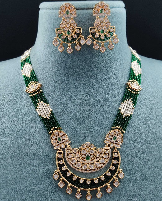 TWINKLING KUNDAN MALA PENDENT SET