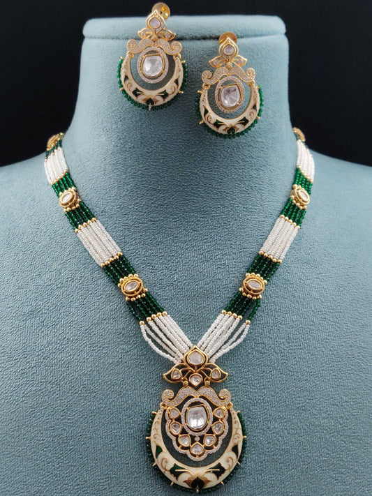 CLASSIC KUNDAN MALA PENDENT SET