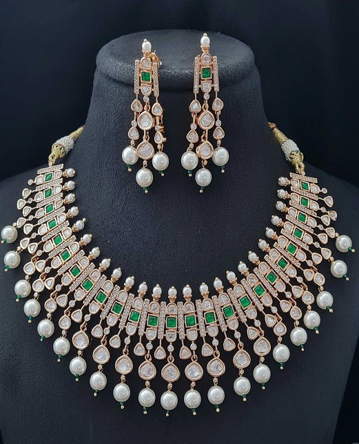 CHARM AD KUNDAN FUSION NECKLACE