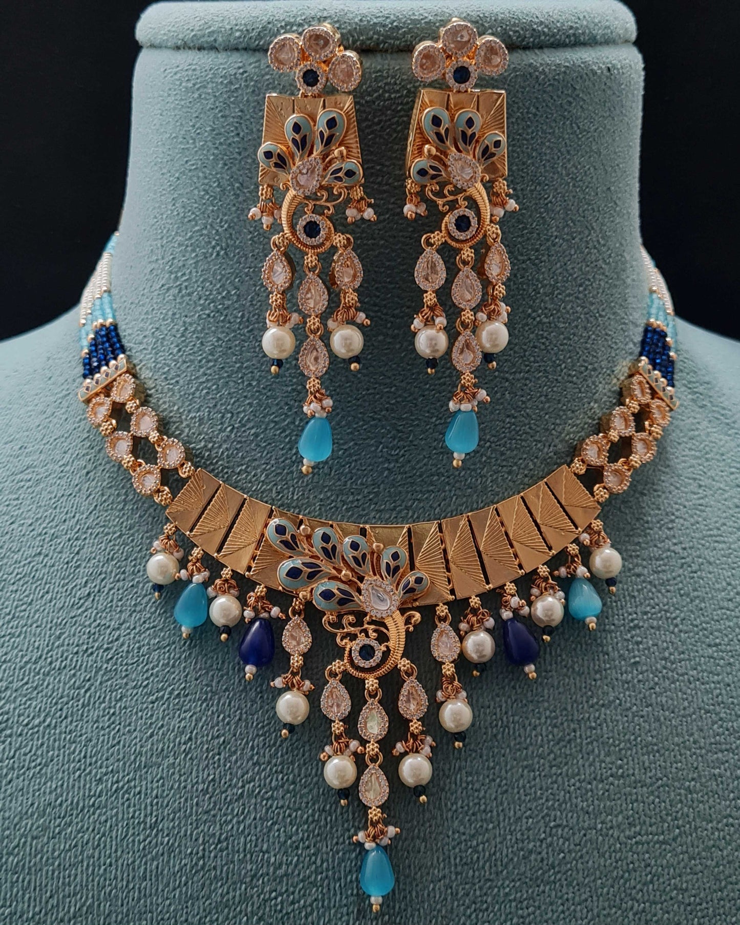 TRADITIONAL KUNDAN NECKLACE