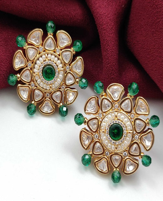 ELEGANCE KUNDAN STUDS