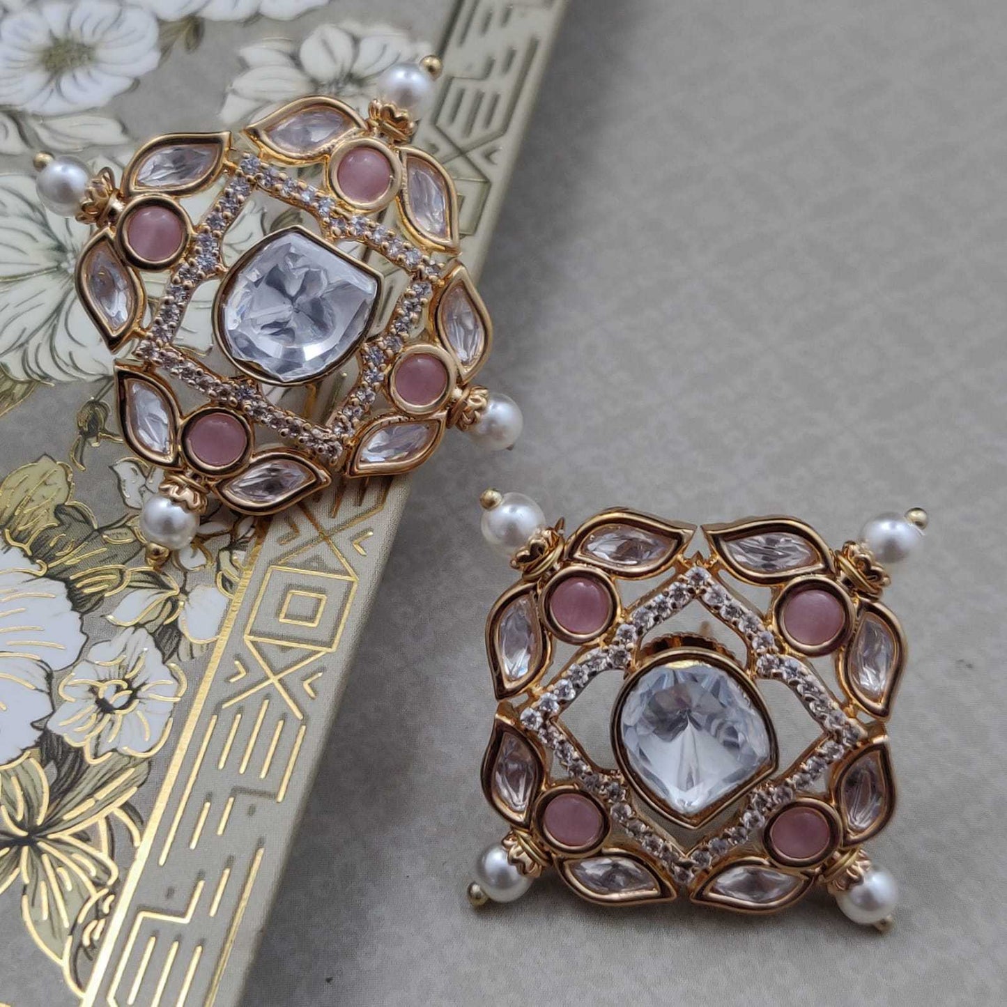 CLASSIC KUNDAN STUDS