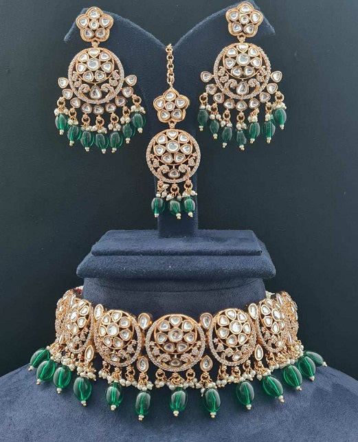 CLASSIC KUNDAN CHOKER