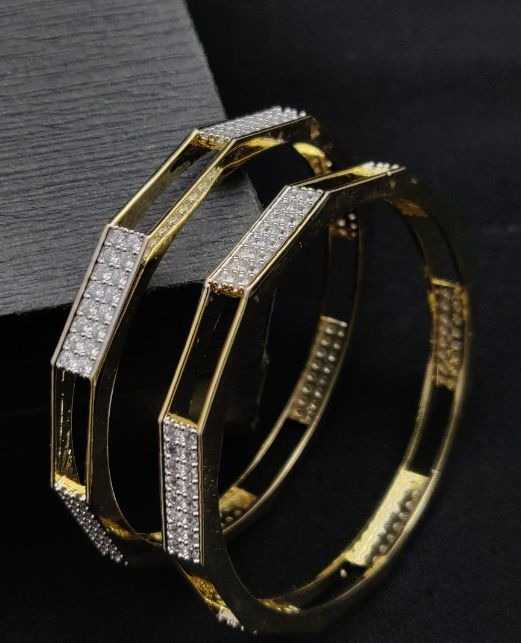 DELICATE AD 2PC BANGLES