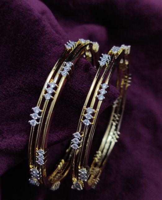 SPARKLING AD 2PC BANGLES