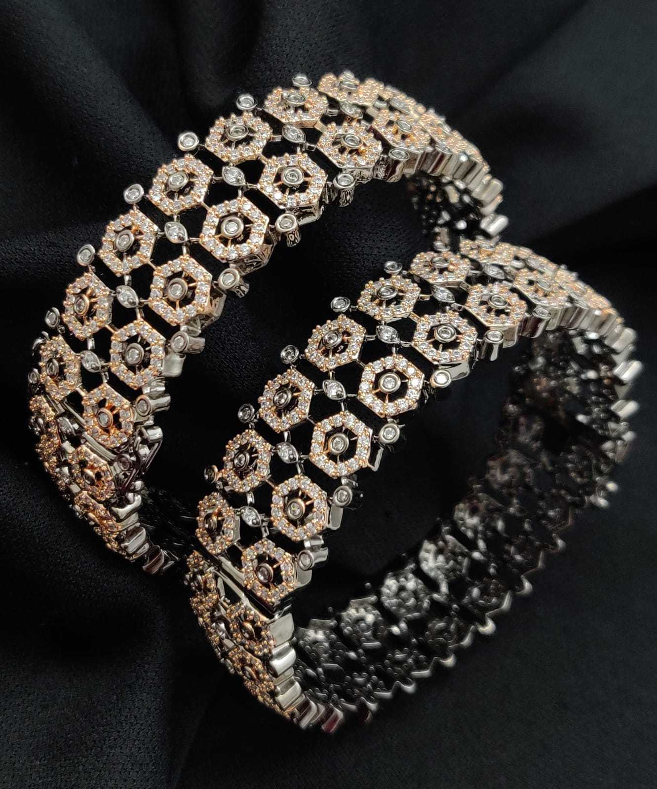 SPARKLING AD 2PC BANGLES