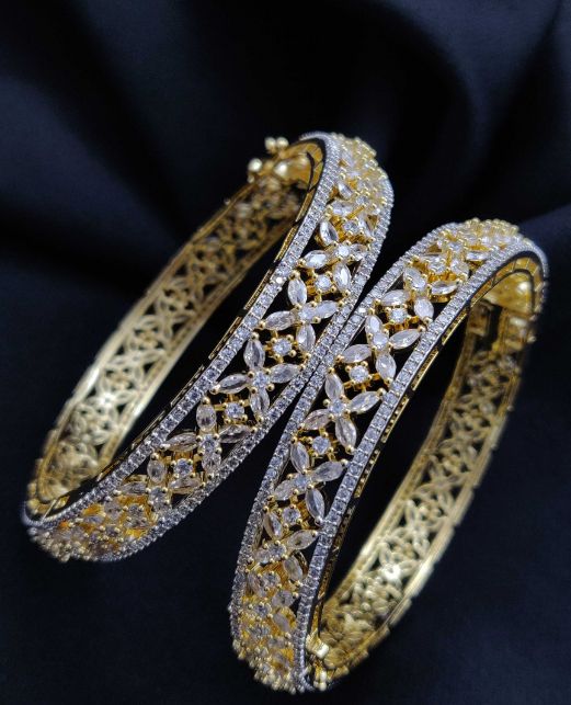 TWINKLING CZ 2PC BANGLES