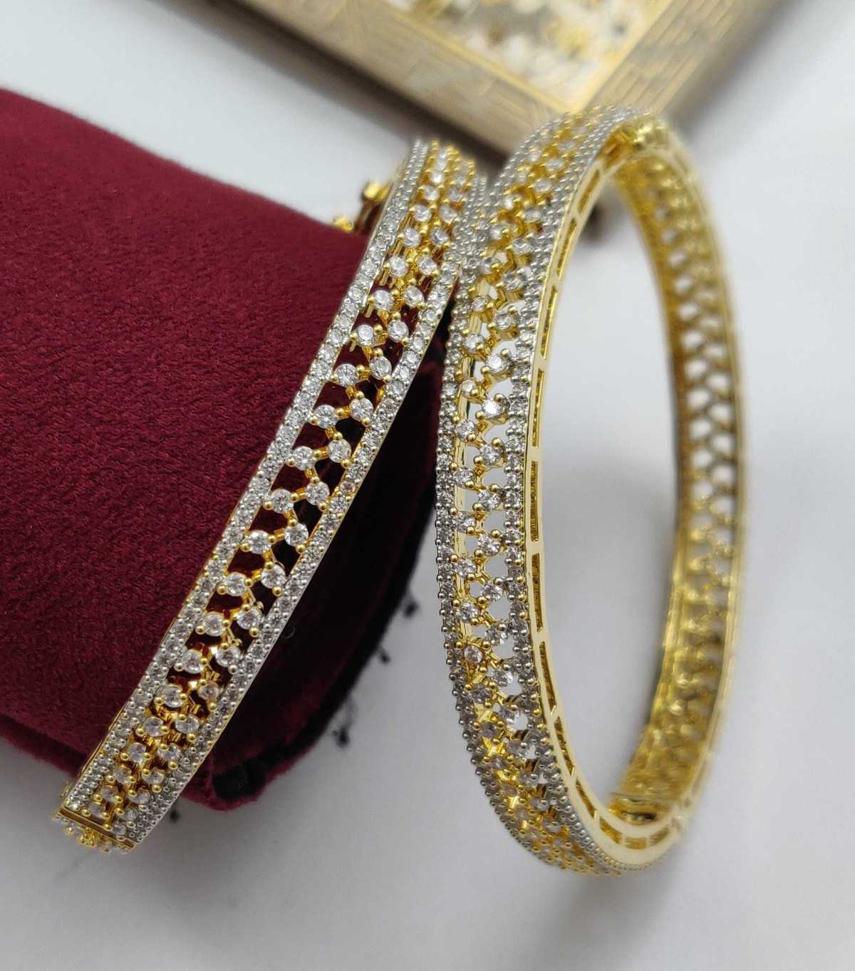 DIAMOND LOOK CLASSIC AD 2PC BANGLES