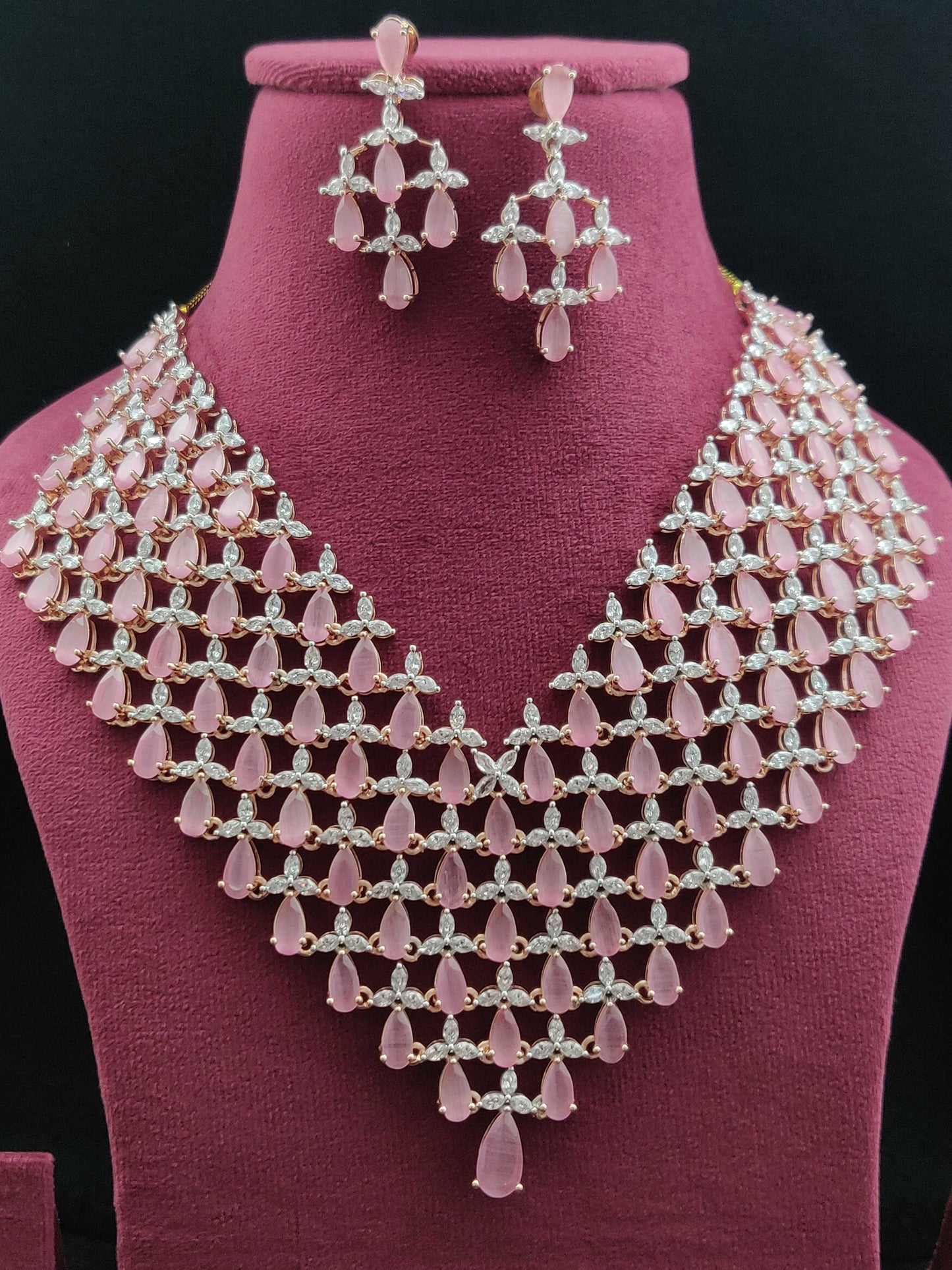 STATEMENT CZ NECKLACE