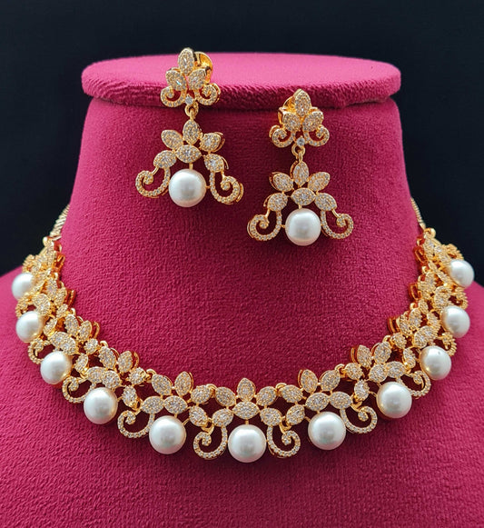 PEARL CHARMING AD NECKLACE