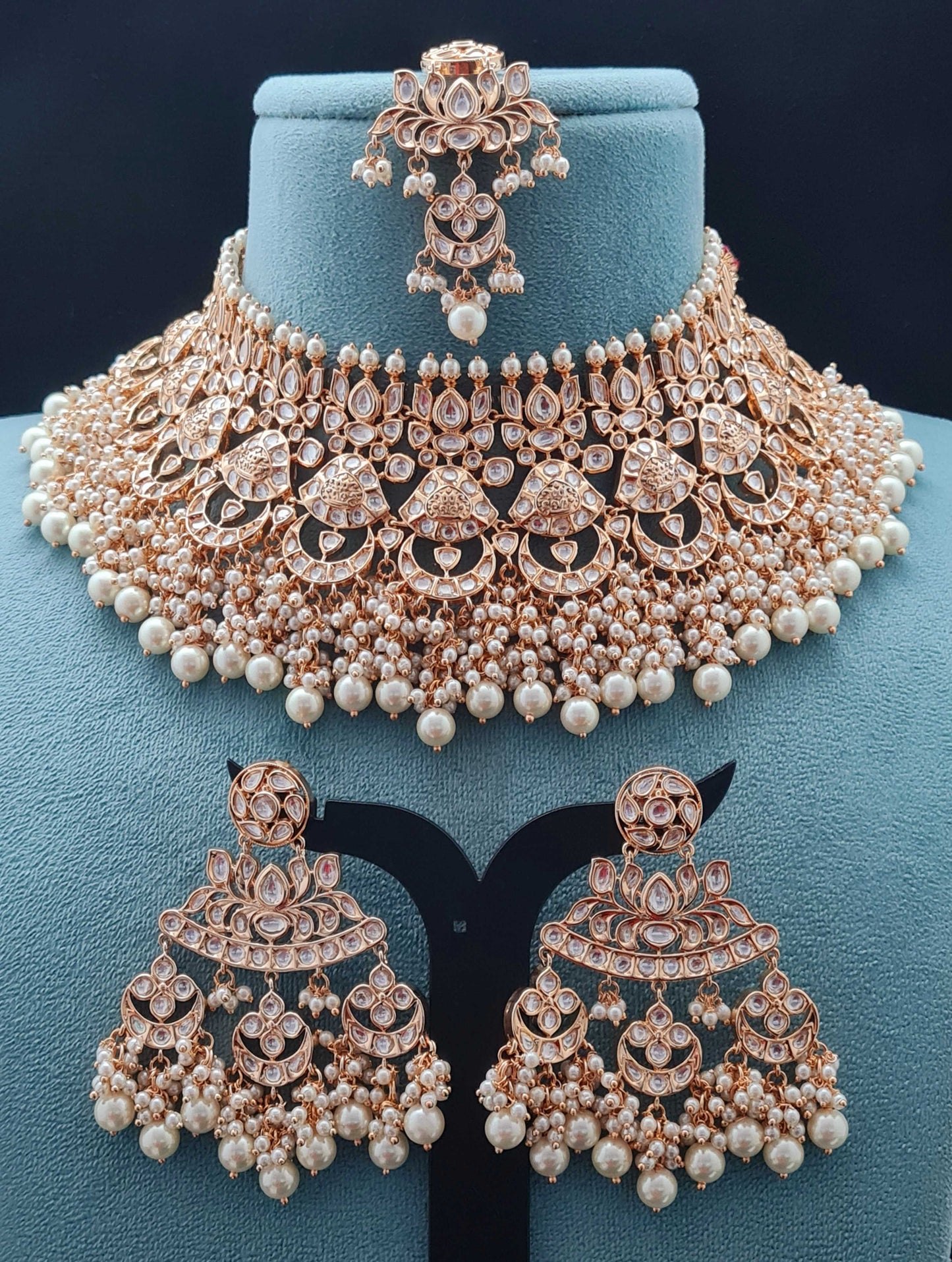 PEARL GLORIOUS KUNDAN NECKLACE