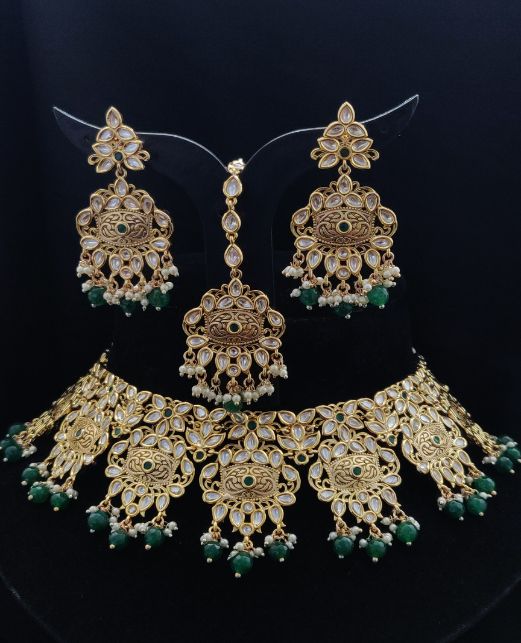 CLASSIC KUNDAN CHOKER