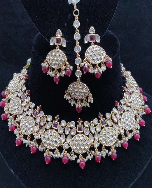 TRENDY KUNDAN NECKLACE