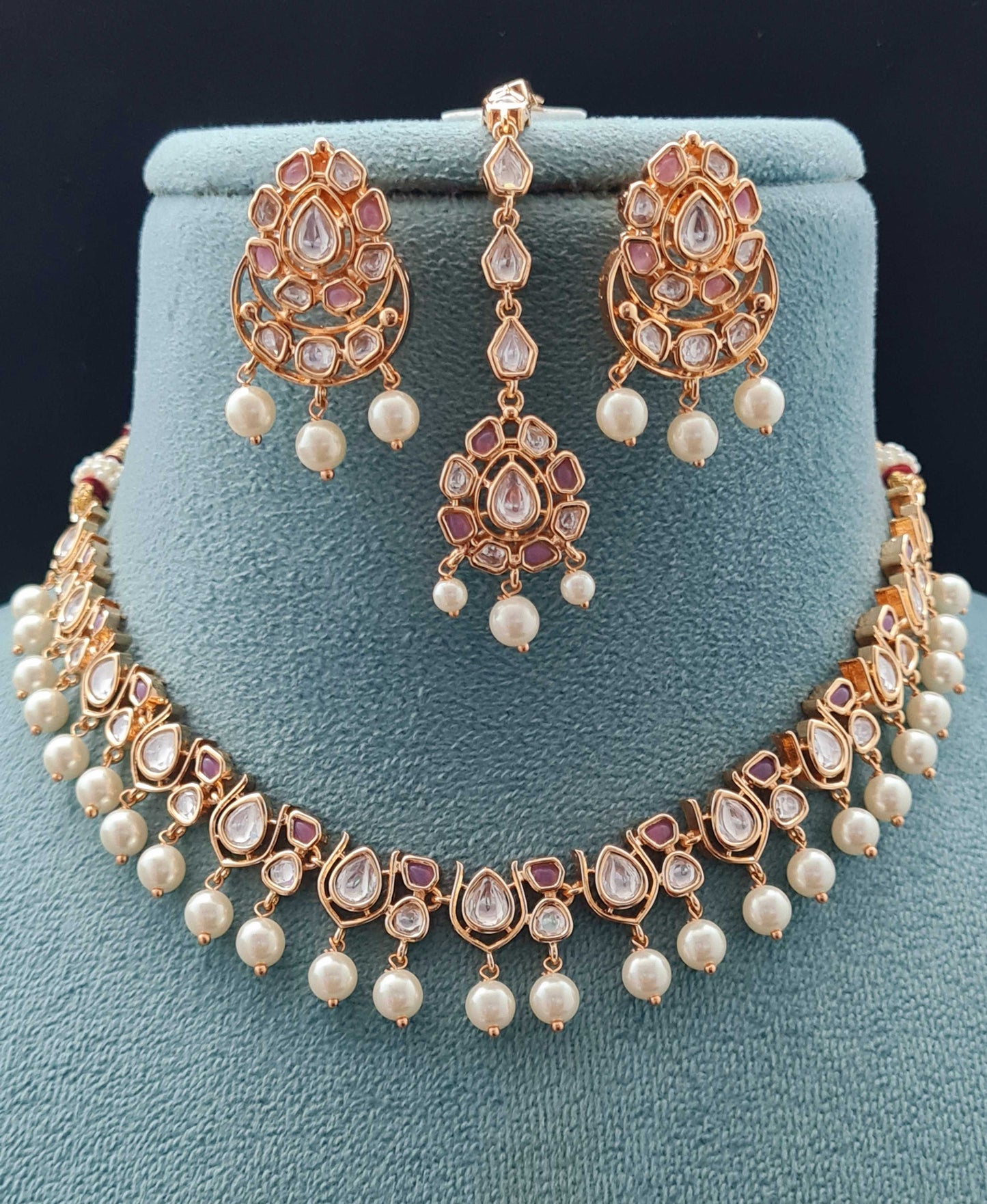 PEARL TRENDY KUNDAN NECKLACE