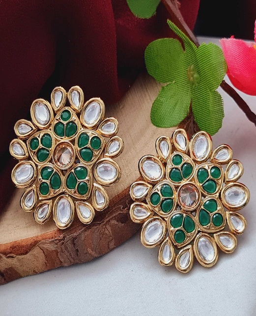 ELEGANT KUNDAN STUDS