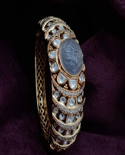 GORGEOUS KUNDAN 1PC KADA