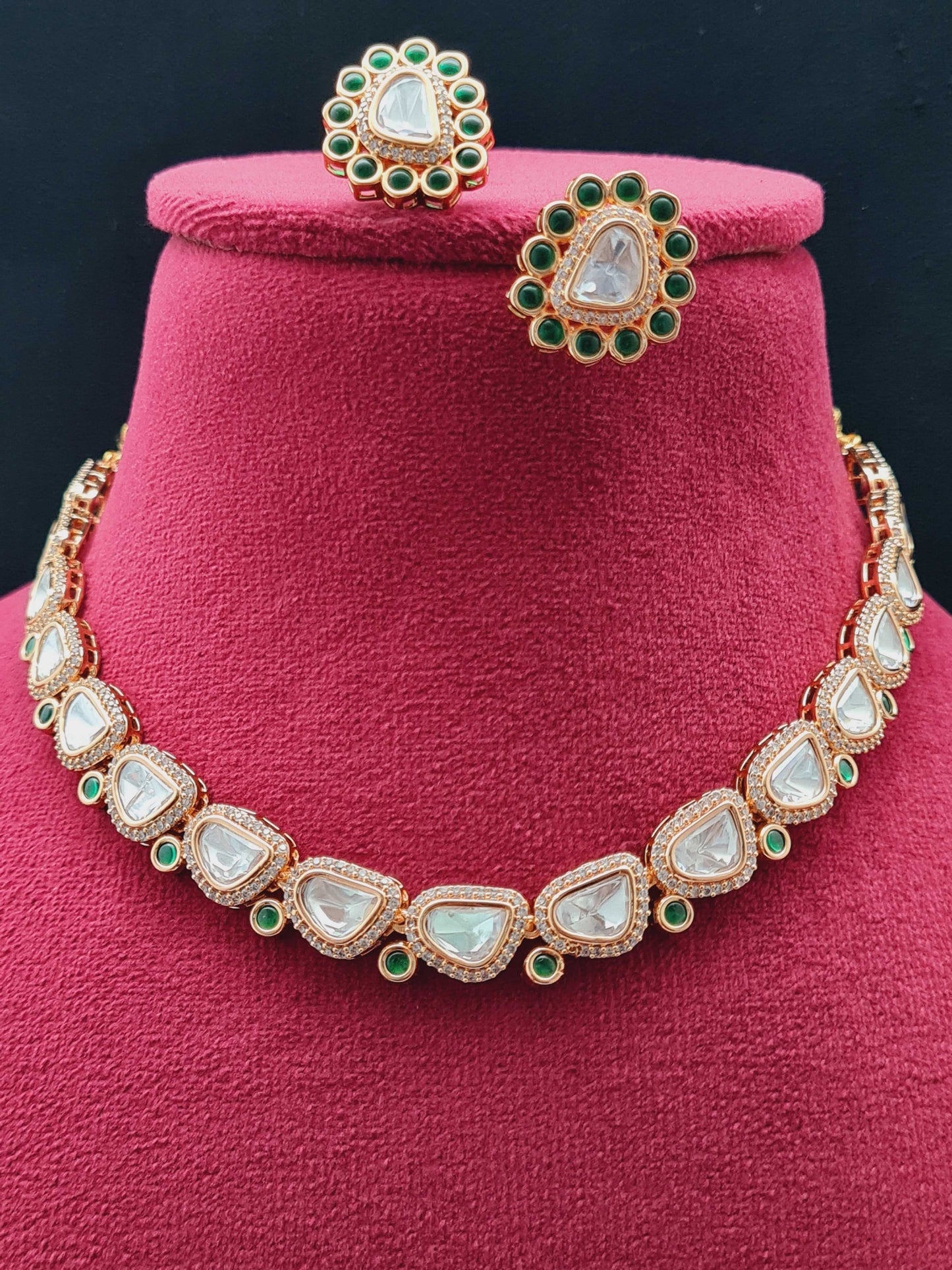 DELICATE KUNDAN NECKLACE