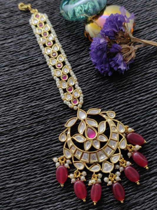 ELEGANT KUNDAN MAANG TIKKA