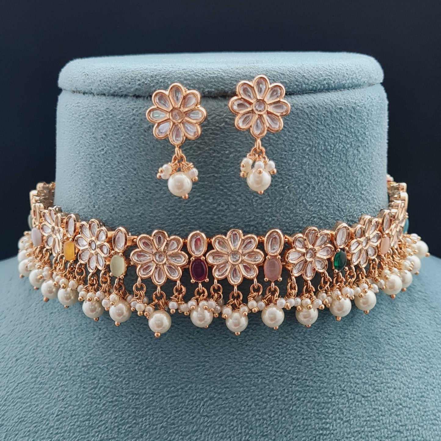 FLORAL DESIGN KUNDAN CHOKER