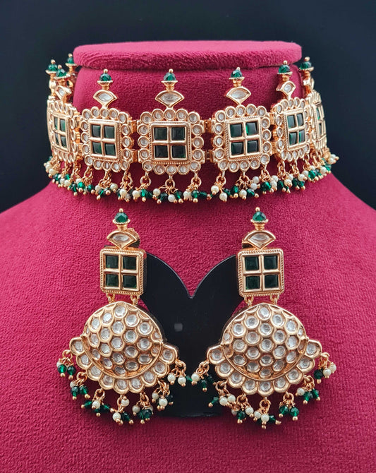 TRENDY KUNDAN CHOKER