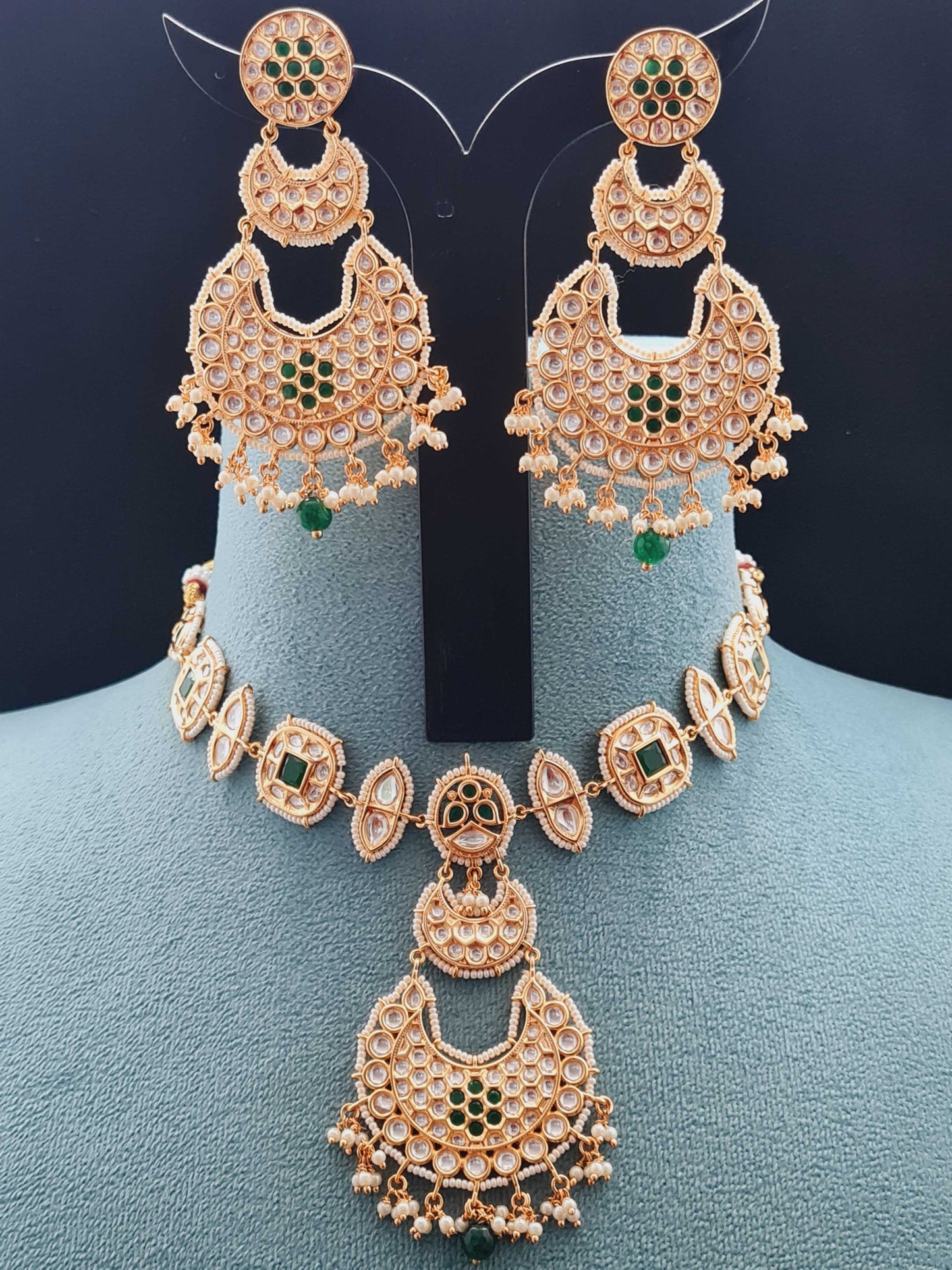 KUNDAN PENDANT NECKLACE