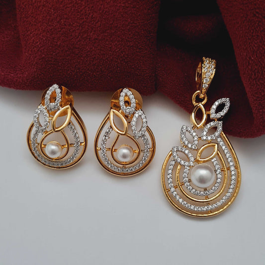 PEARL TRENDY AD LOCKET SET