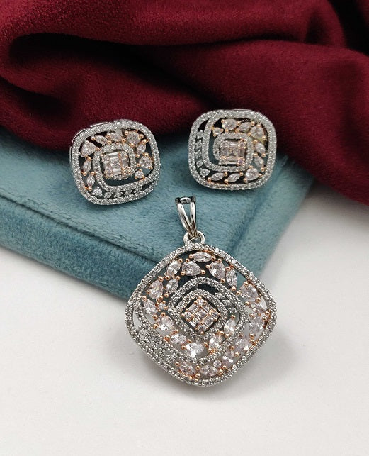 CHARMING AD LOCKET SET