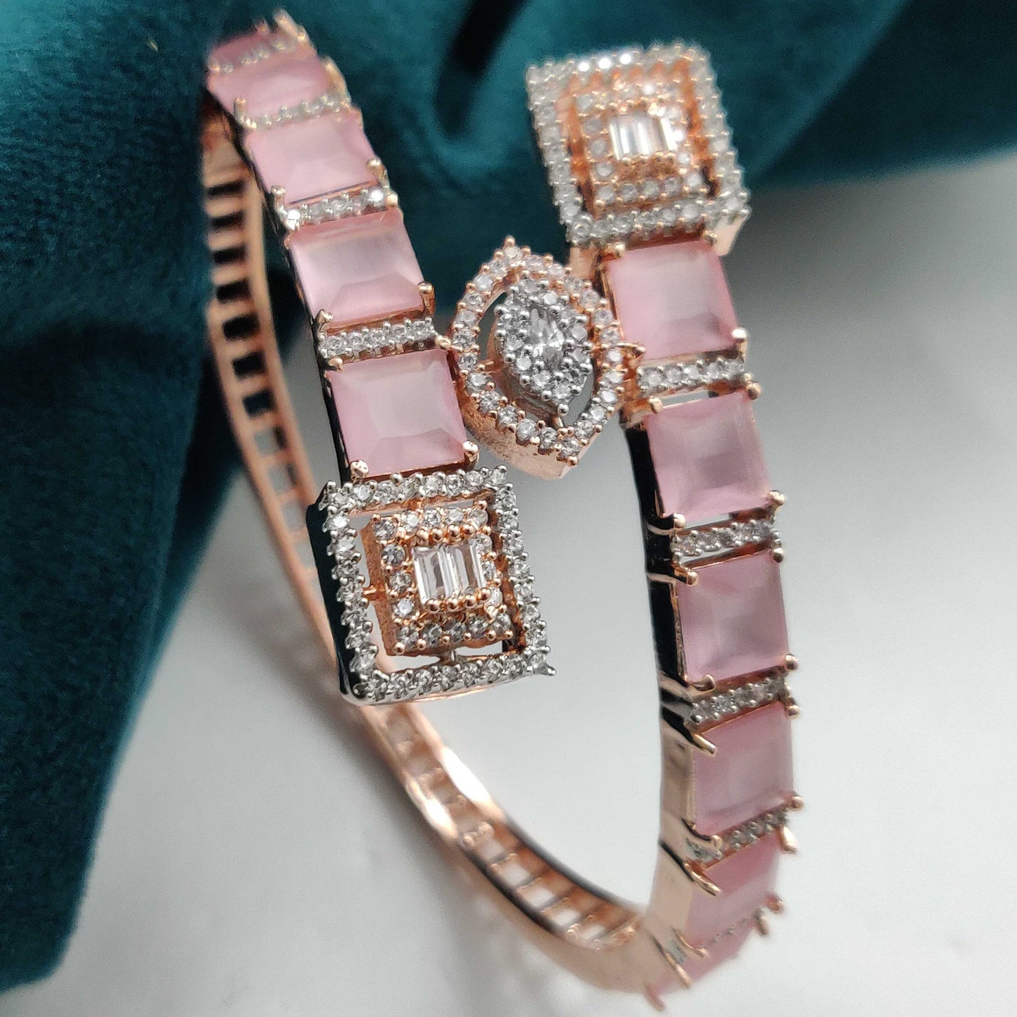 STYLISH CZ 1PC KADA