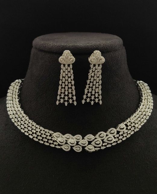 GLAMOROUS CZ NECKLACE