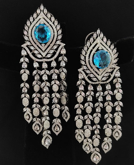 GLAMOROUS AD EARRINGS