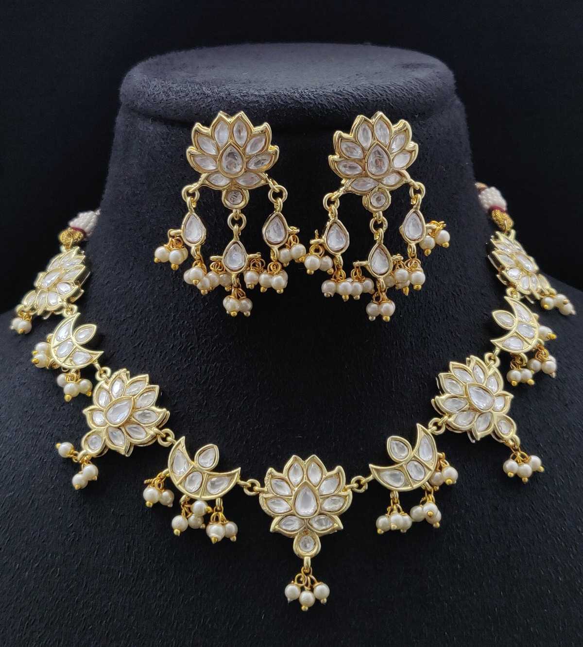 FANCY KUNDAN NECKLACE