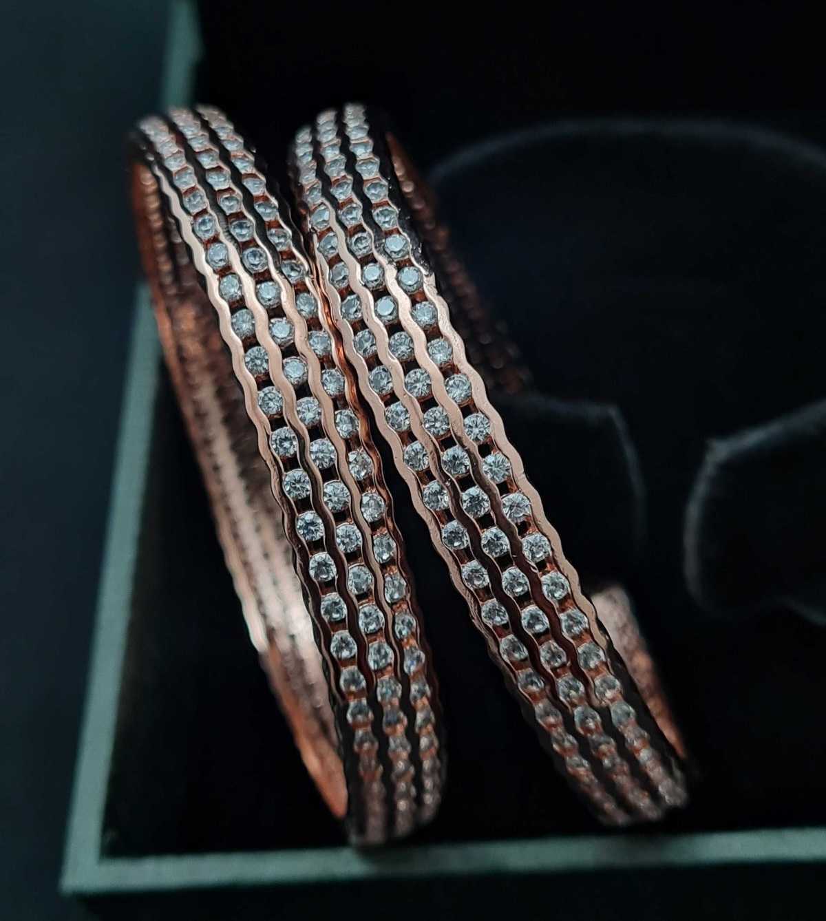 TRENDY AD 2PC BANGLES