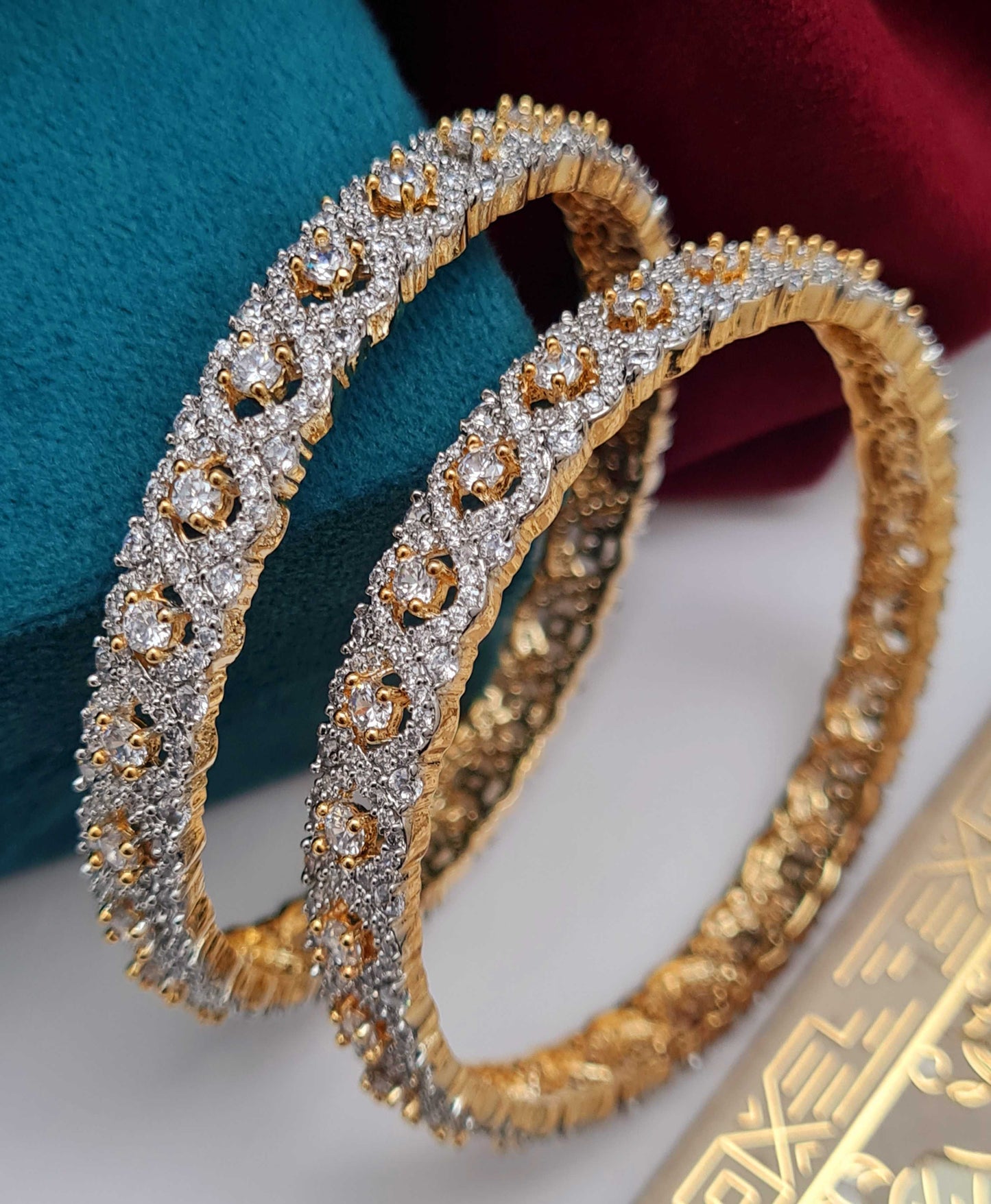 GLORIOUS AD 2PC BANGLES