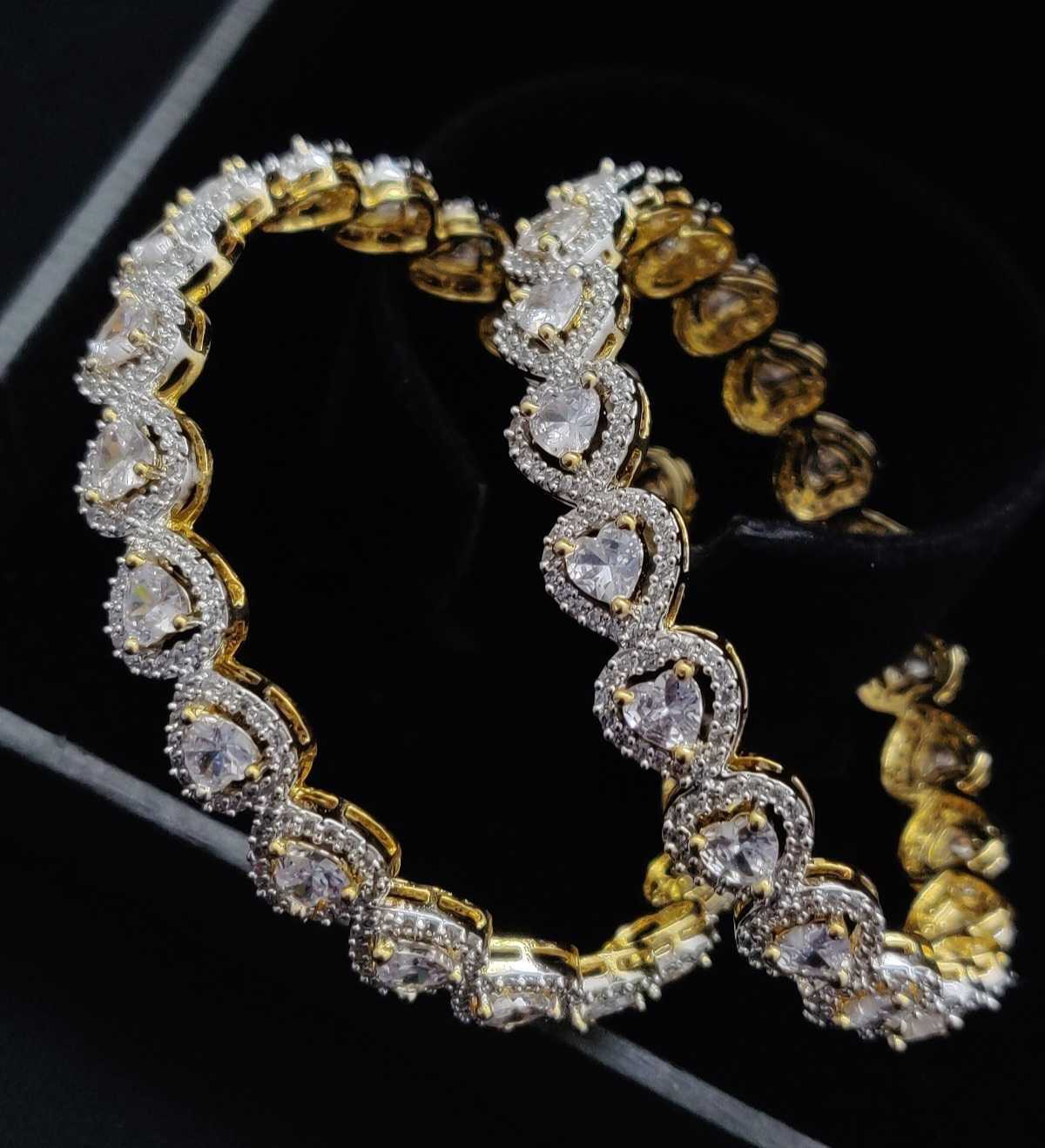 HEART SHAPE CLASSIC LOOK CZ 2PC BANGLES