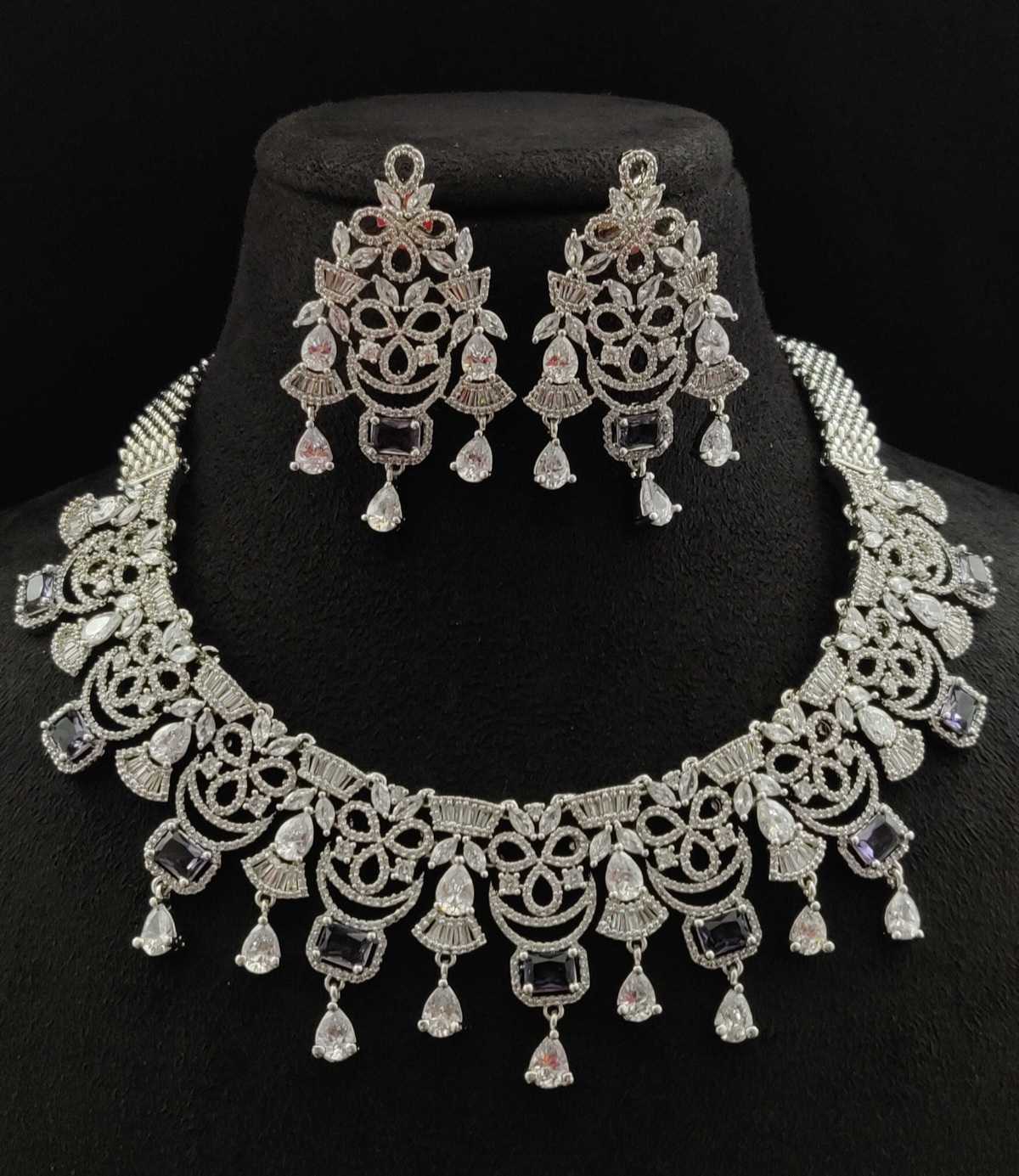 DESIGNER AD NECKLACE